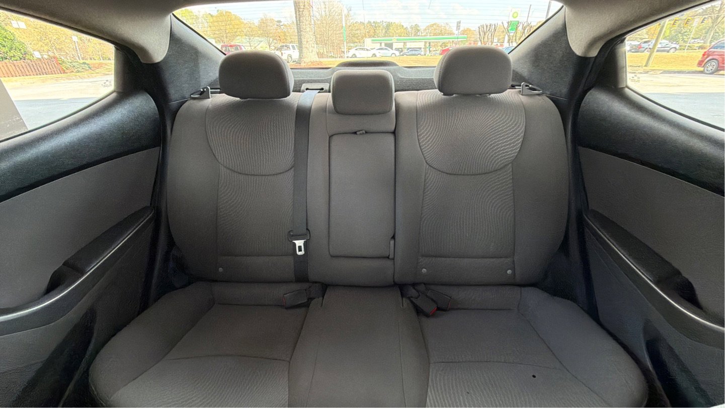 Used 2016 Hyundai Elantra SE FWD image 25
