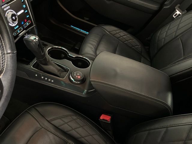 Used 2016 Ford Explorer Platinum image 13