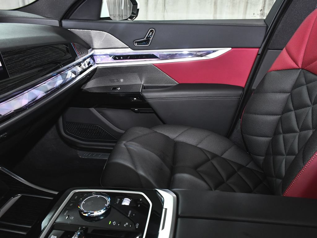 Used 2026 BMW 740i xDrive AWD/4WD image 55