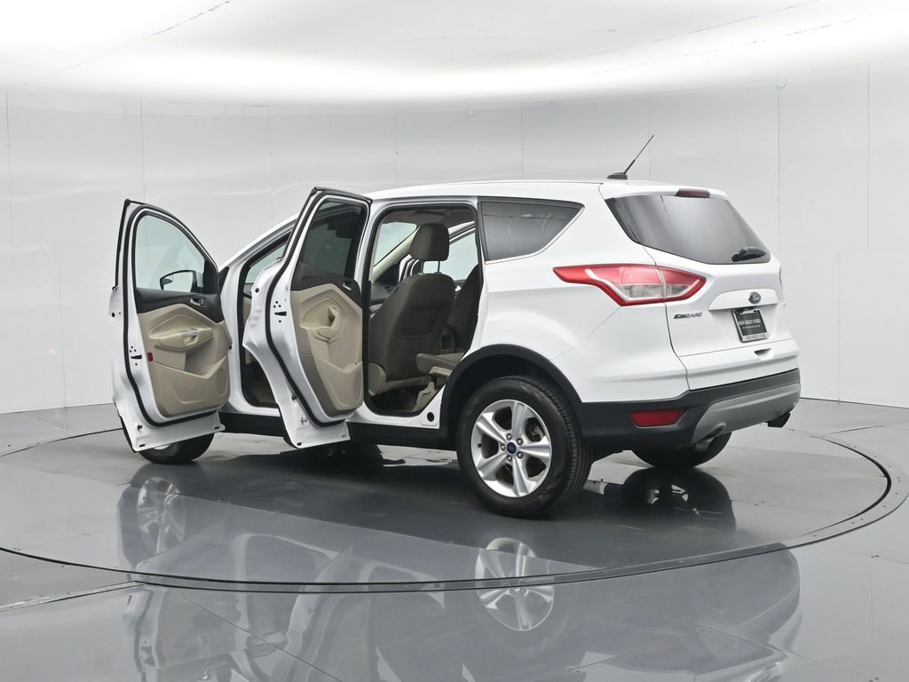 Used 2015 Ford Escape SE image 24