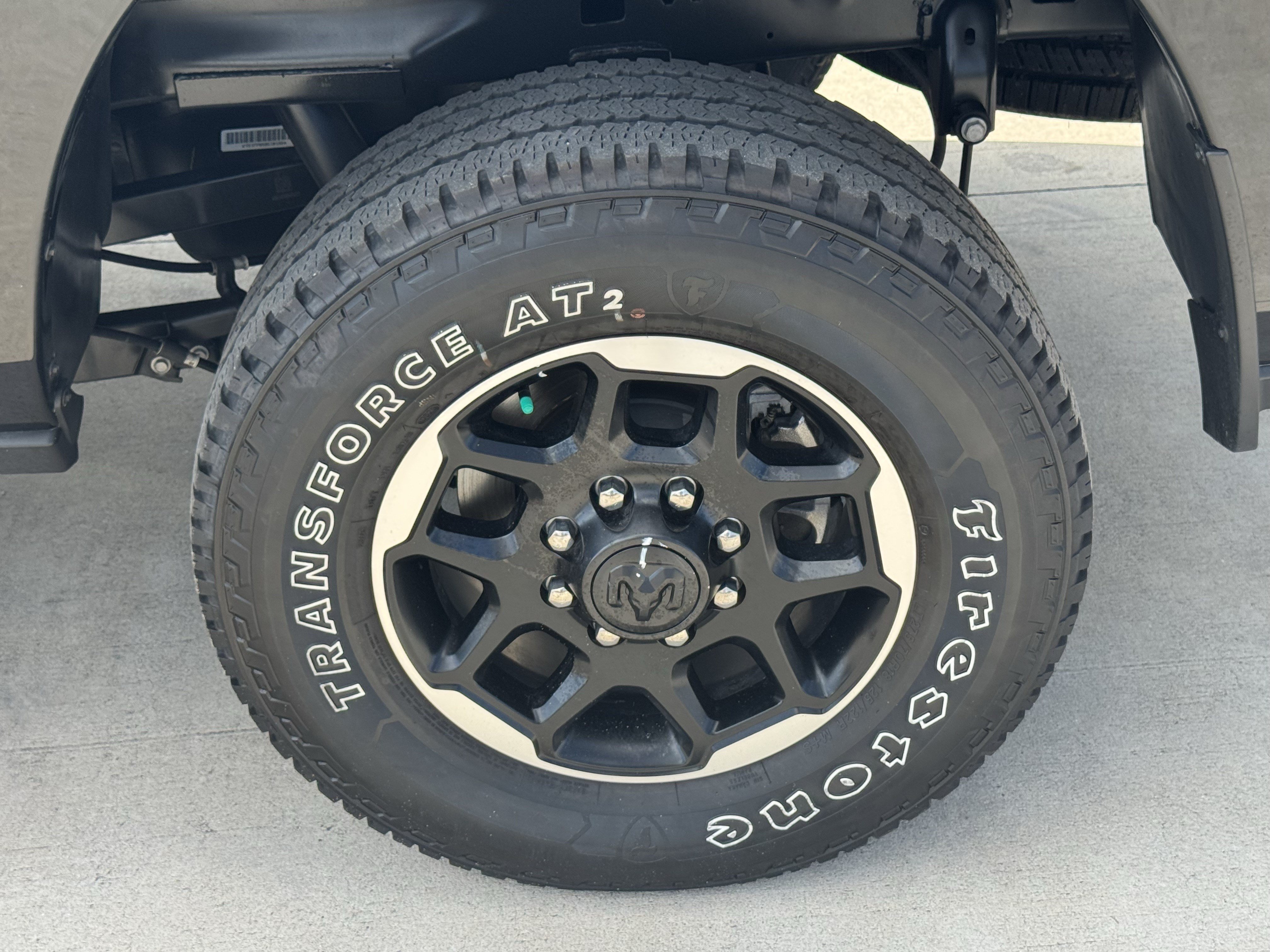 Used 2025 RAM 2500 Laramie AWD/4WD image 9