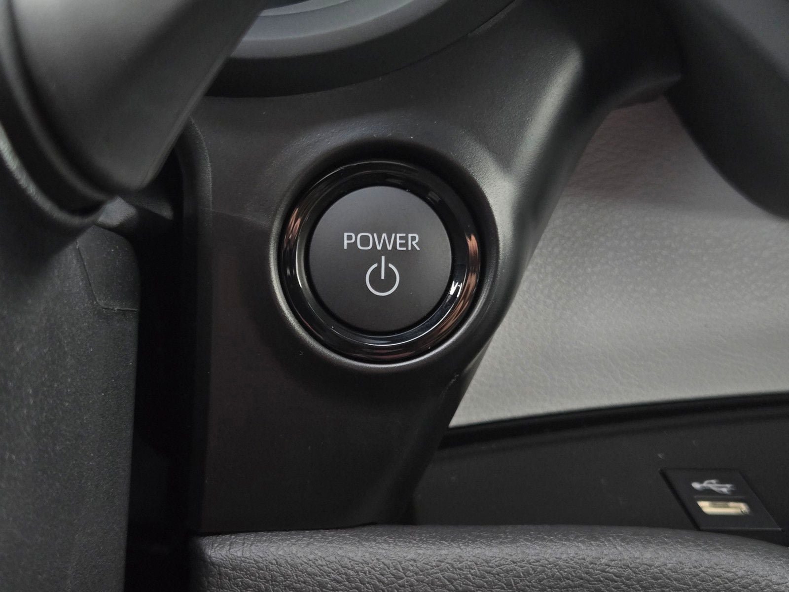 Used 2026 Toyota Sienna XLE FWD image 22
