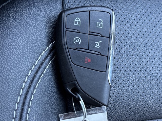 Used 2025 Chevrolet Traverse LT AWD/4WD image 42