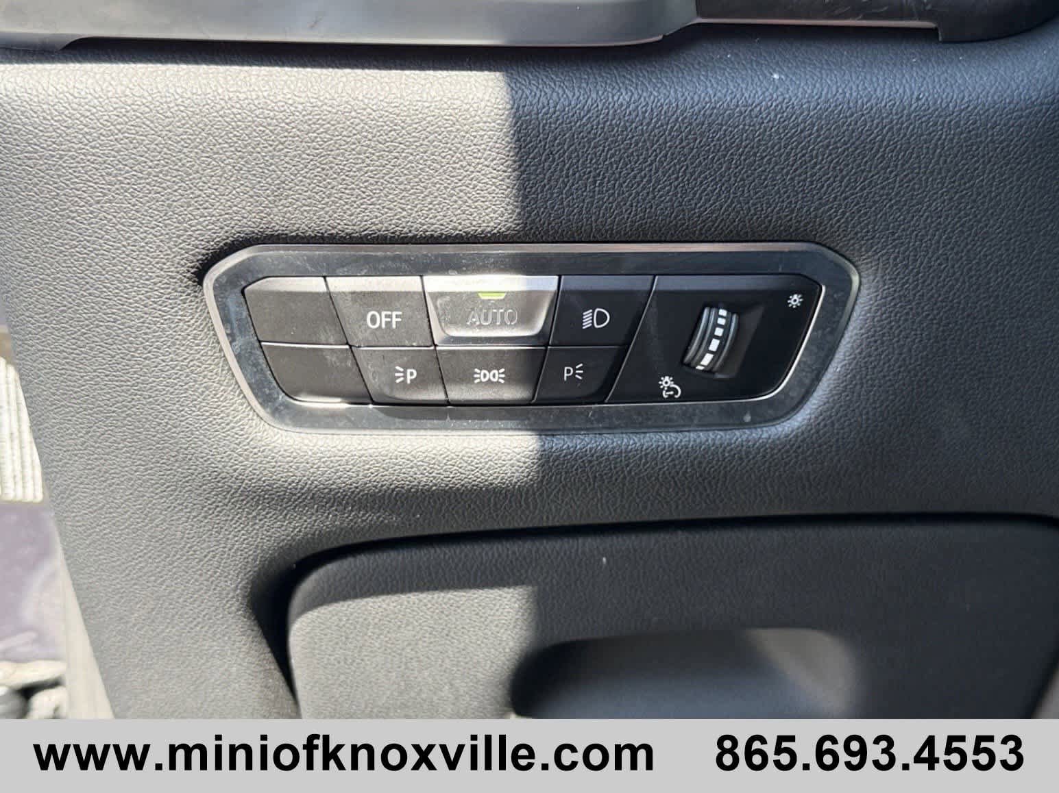 Used 2022 BMW X5 xDrive40i w/ Premium Package AWD/4WD image 29