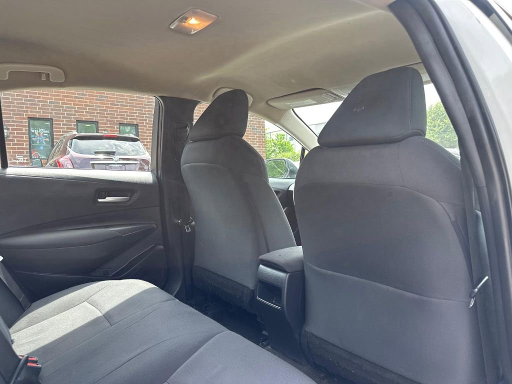 Used 2021 Toyota Corolla LE image 16