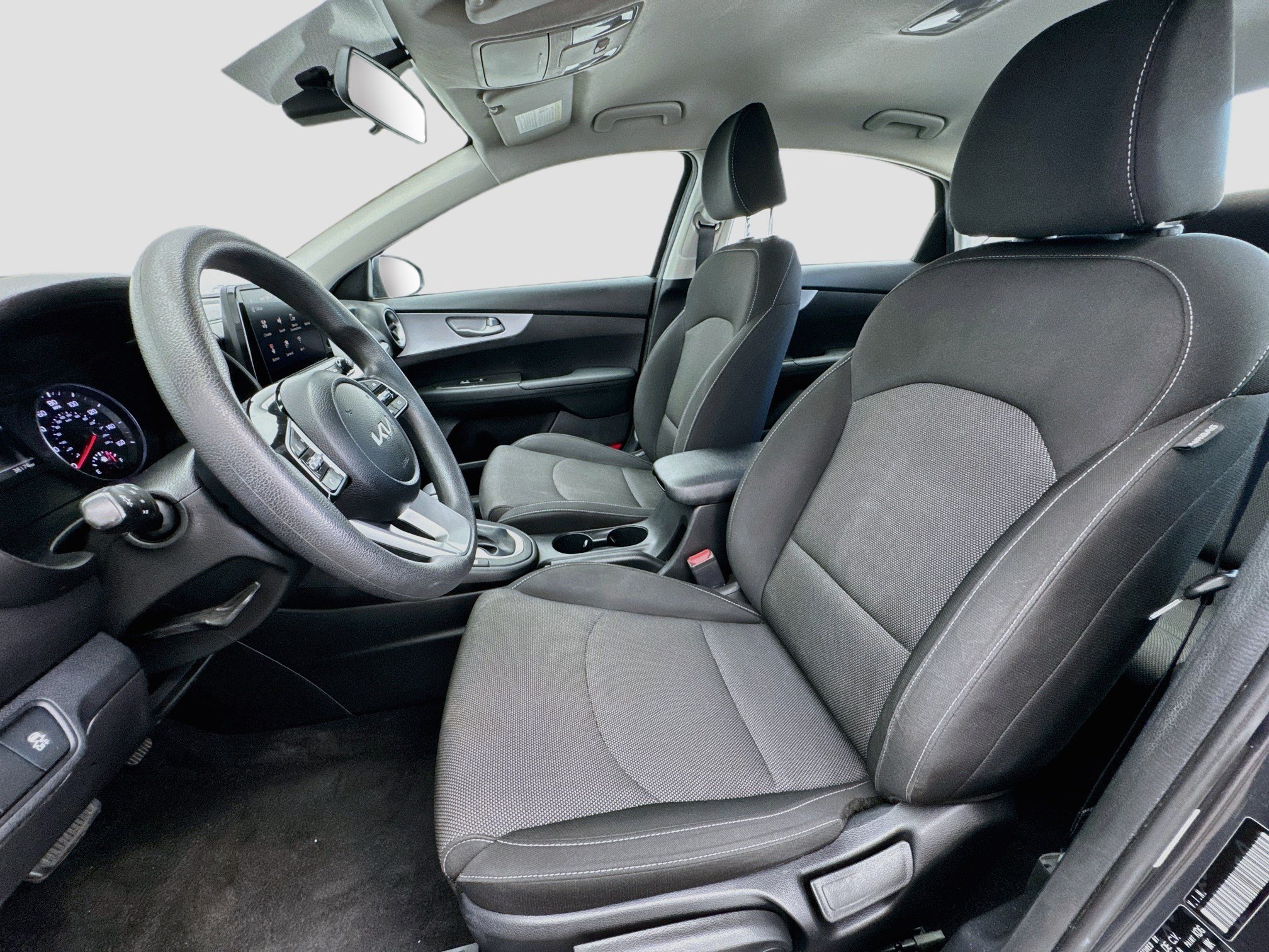 Used 2023 Kia Forte LXS FWD image 13