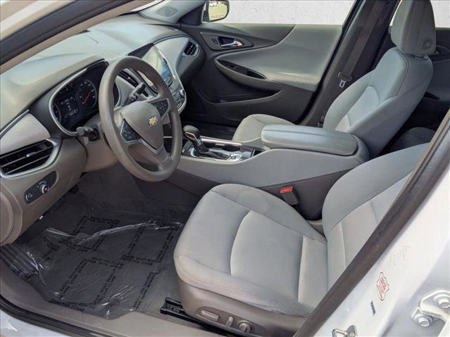 Used 2022 Chevrolet Malibu LT FWD image 17