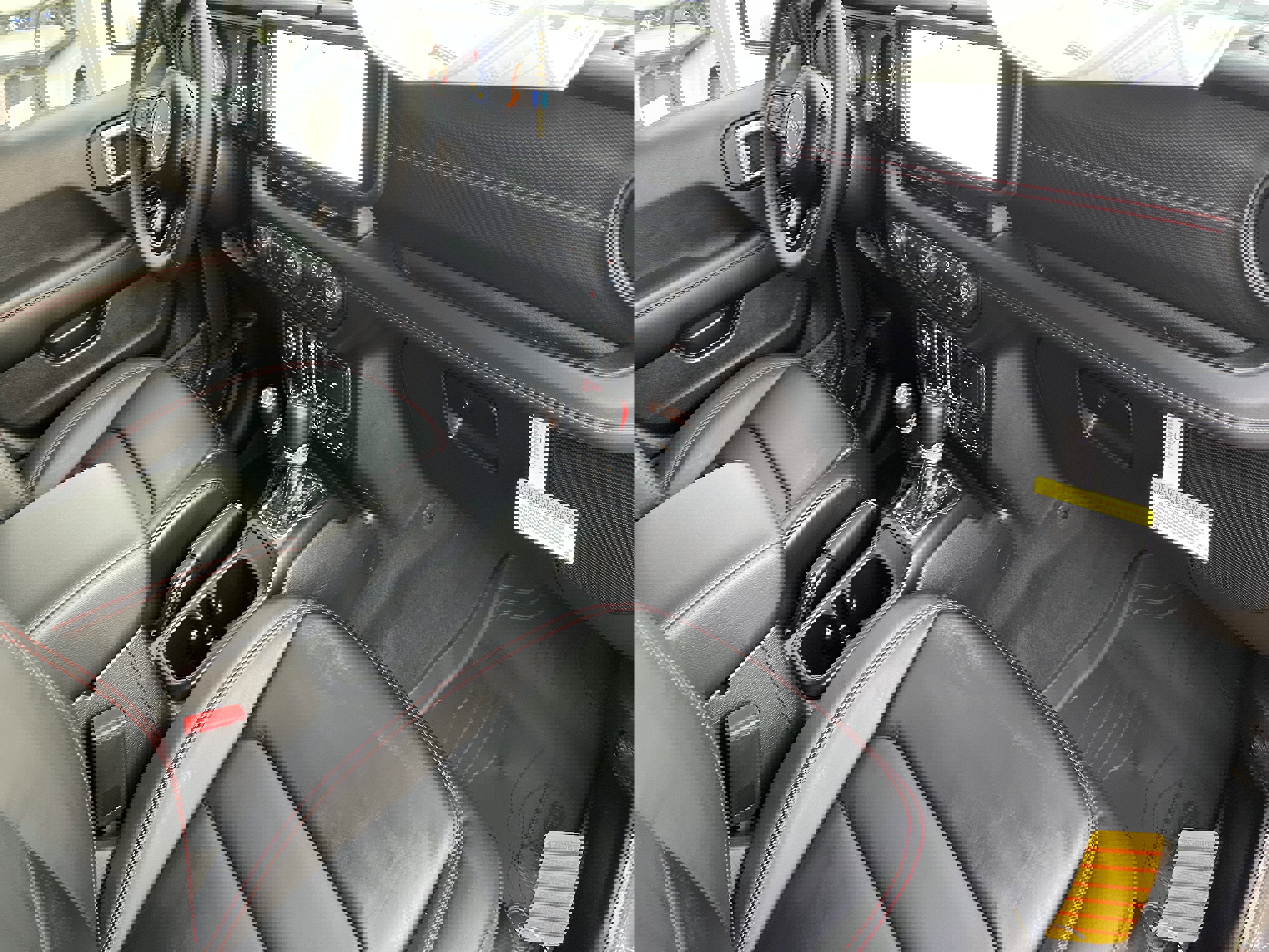 New 2026 Jeep Wrangler Unlimited Rubicon w/ Technology Group image 25