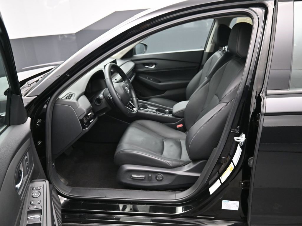 Used 2023 Honda Accord EX-L image 9
