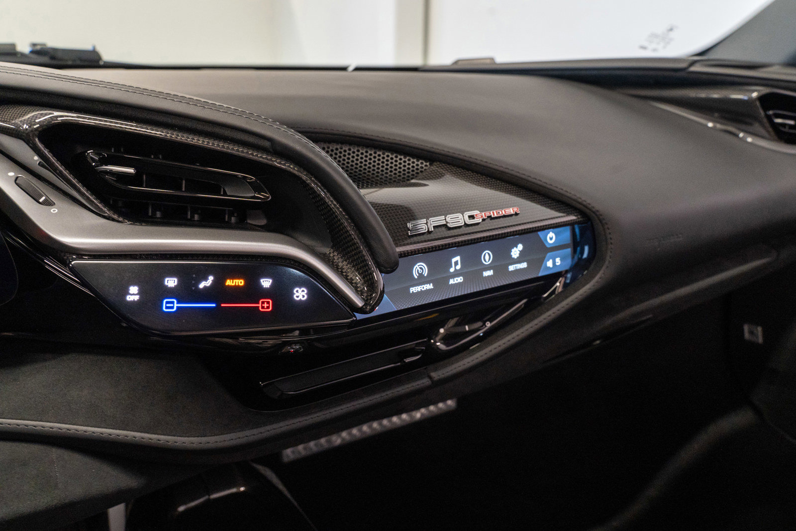 Used 2025 Ferrari SF90 Spider AWD/4WD image 10