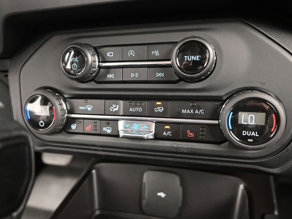 Used 2025 Ford Bronco Stroppe Edition image 13