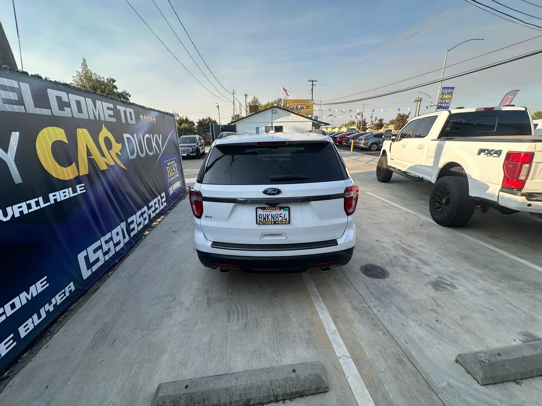 Used 2018 Ford Explorer XLT w/ Equipment Group 202A FWD image 7