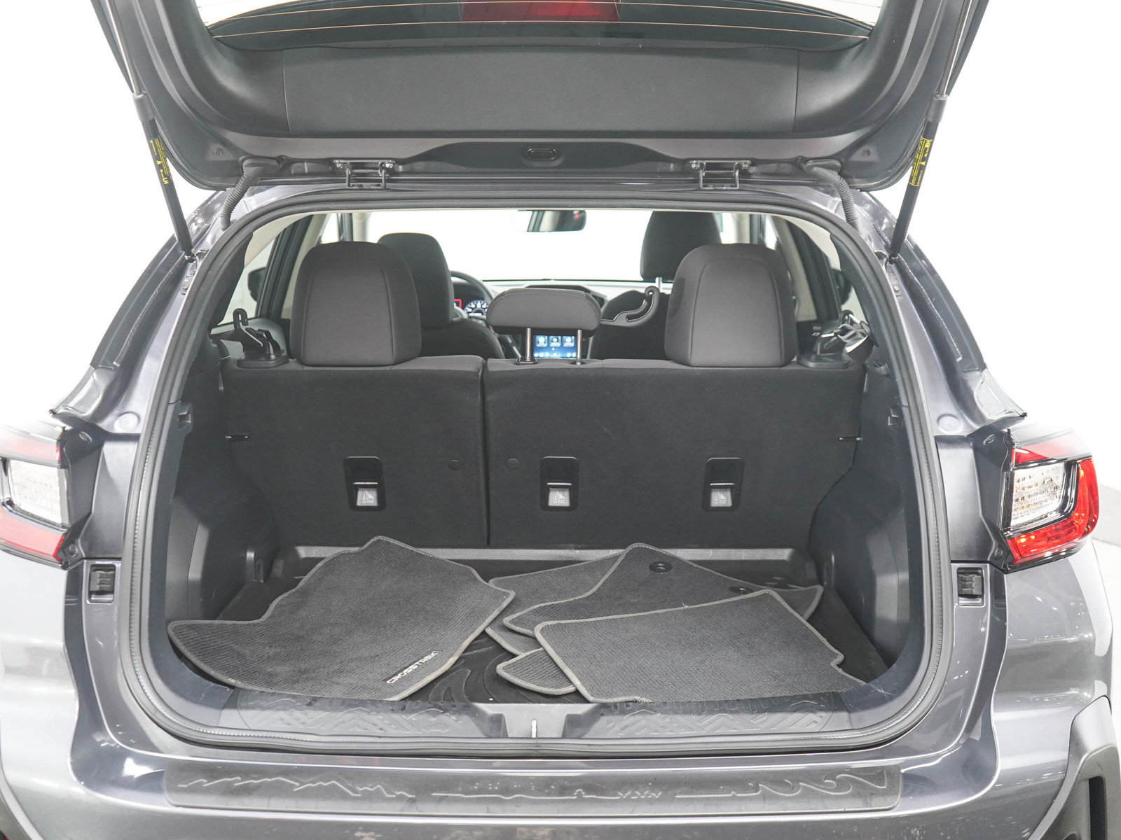 Used 2026 Subaru Crosstrek 2.5i Premium w/ Crosstrek Mirror Package AWD/4WD image 16