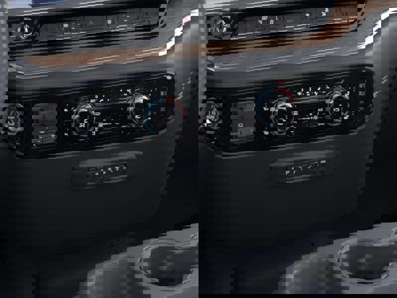 New 2025 GMC Sierra 3500 SLE w/ SLE Convenience Package image 23