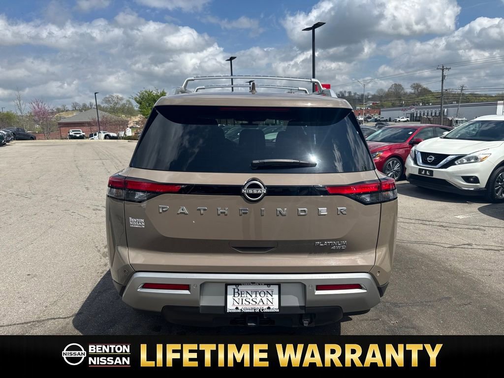 Used 2025 Nissan Pathfinder Platinum image 8