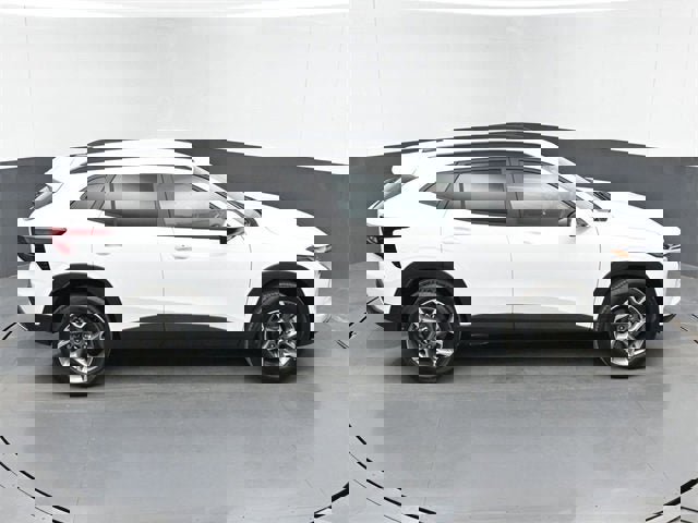 New 2026 Chevrolet Trax LT w/ LT Convenience Package image 39