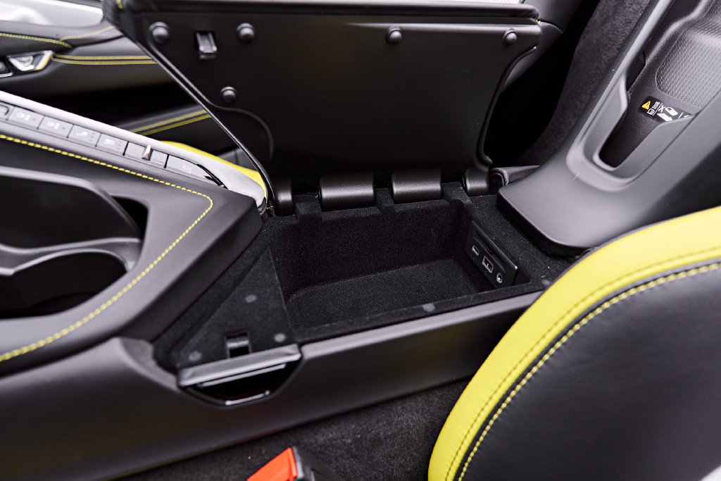 Used 2022 Chevrolet Corvette Stingray Premium Conv w/ Z51 Performance Package RWD image 71