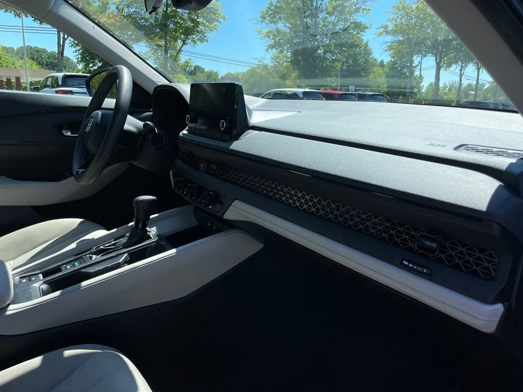 Certified 2025 Honda Accord LX image 33