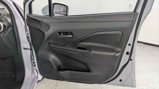 Used 2025 Nissan Versa SV w/ Trunk Package FWD image 22