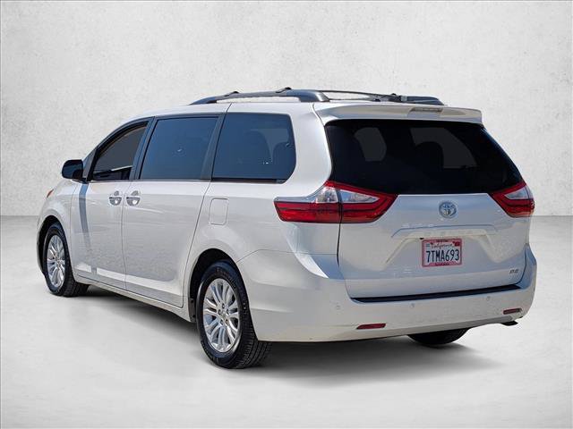 Used 2016 Toyota Sienna XLE FWD image 8