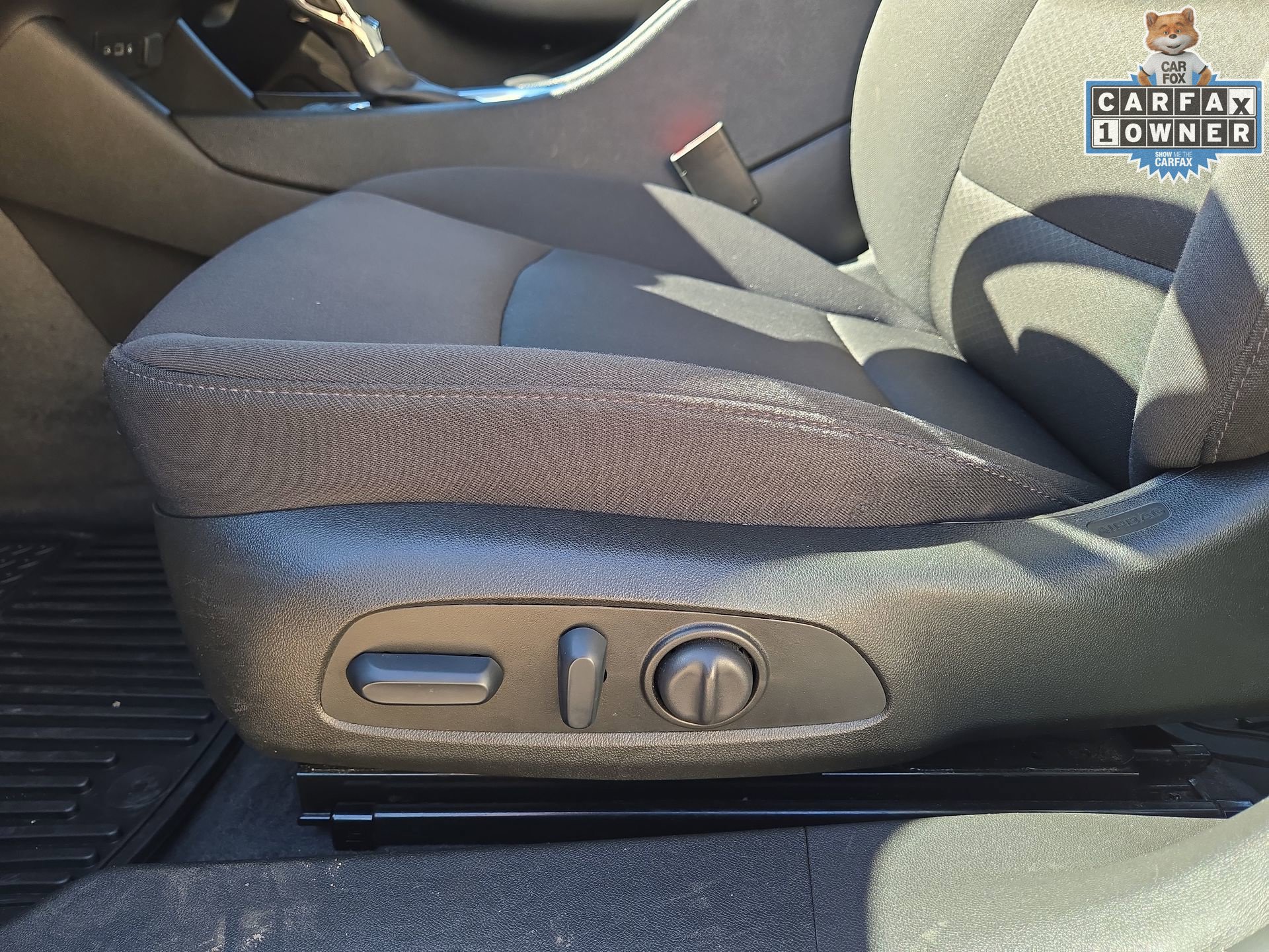 Used 2025 Chevrolet Malibu LT FWD image 17