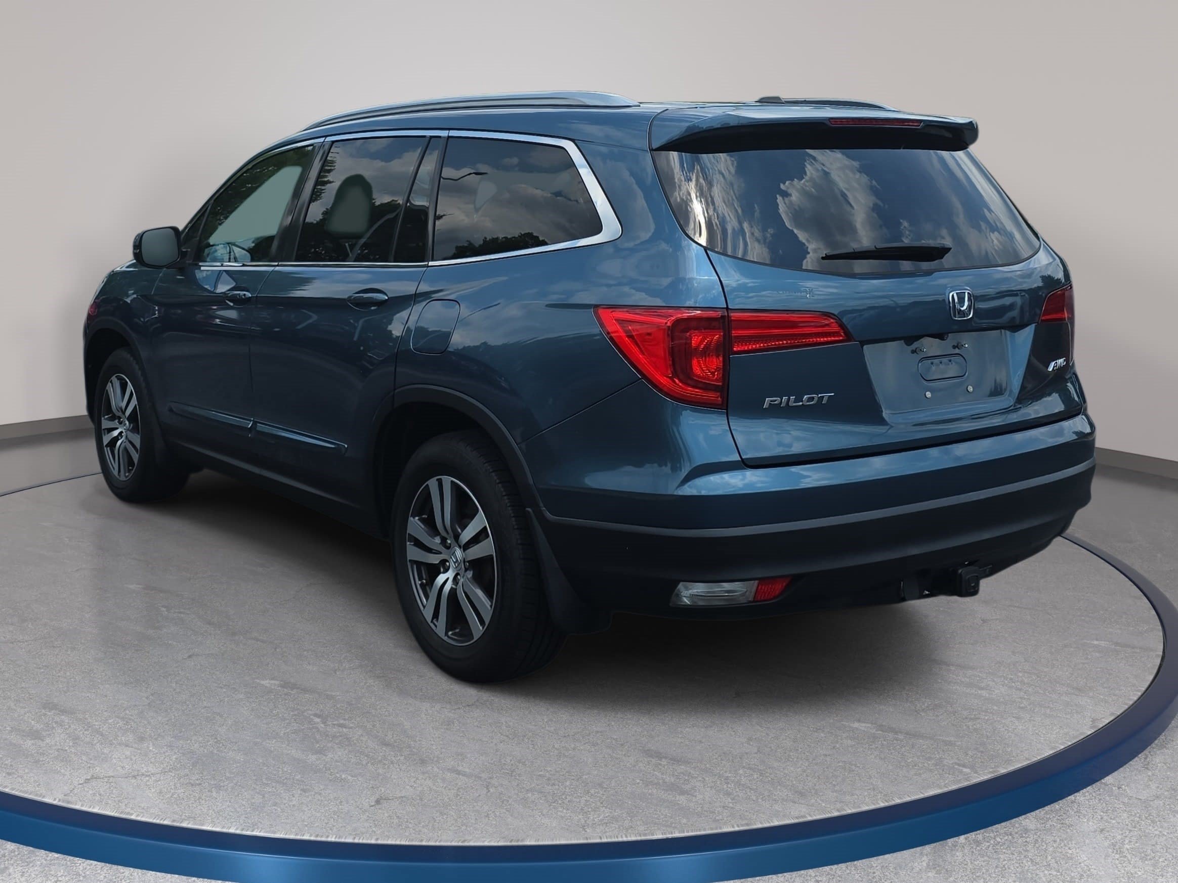 Used 2016 Honda Pilot EX image 7