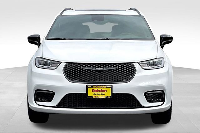 New 2026 Chrysler Pacifica Limited w/ S Appearance Package image 15