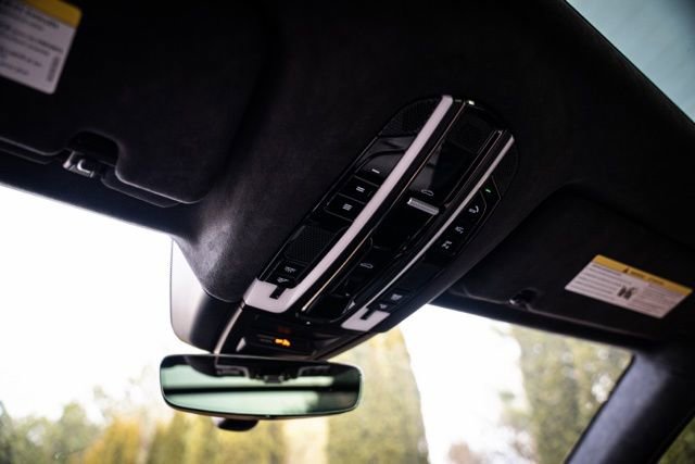 Used 2021 Porsche Cayenne GTS image 35