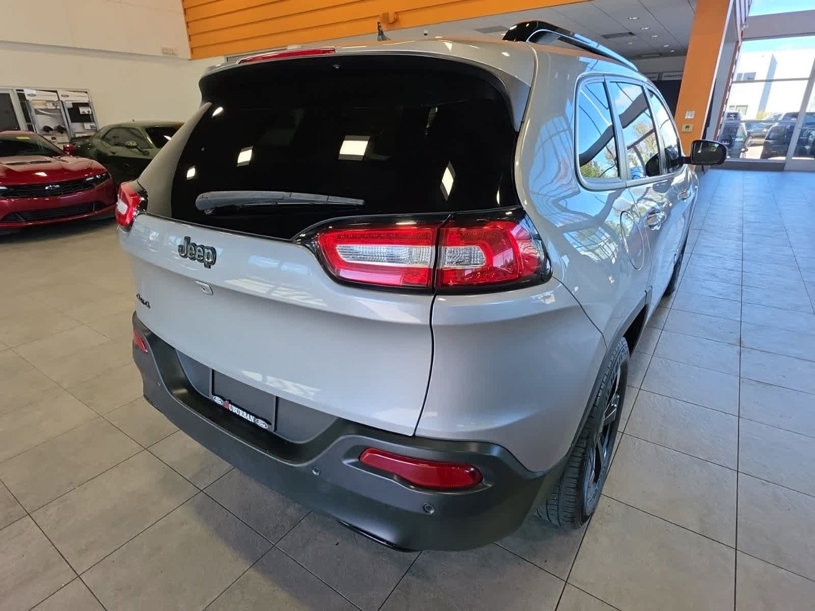 Used 2016 Jeep Cherokee High Altitude AWD/4WD image 7