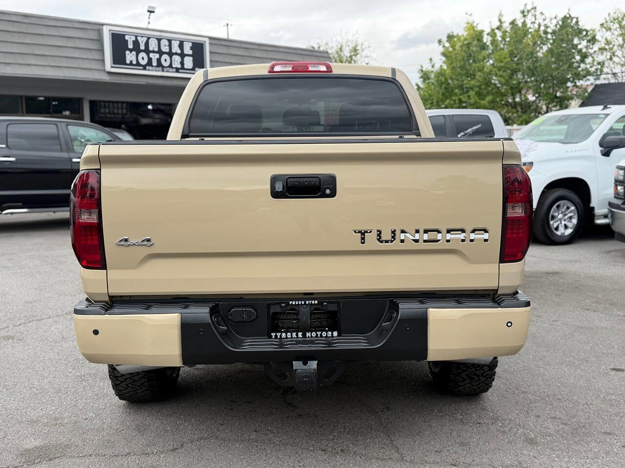 Used 2017 Toyota Tundra Limited w/ Limited Premium Package AWD/4WD image 19