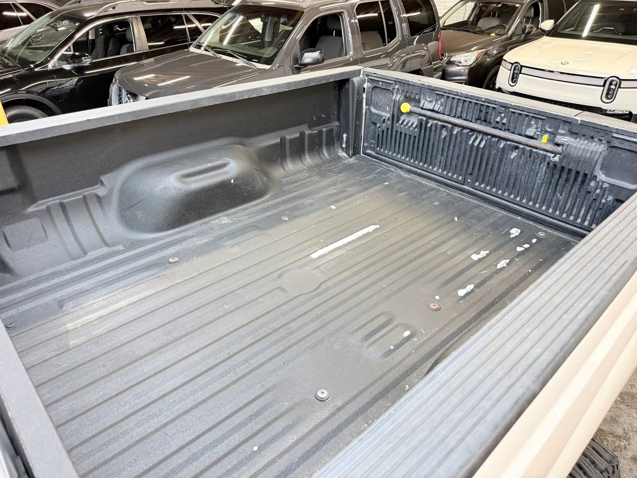 Used 2015 Ford F250 Platinum w/ FX4 Off-Road Package AWD/4WD image 21