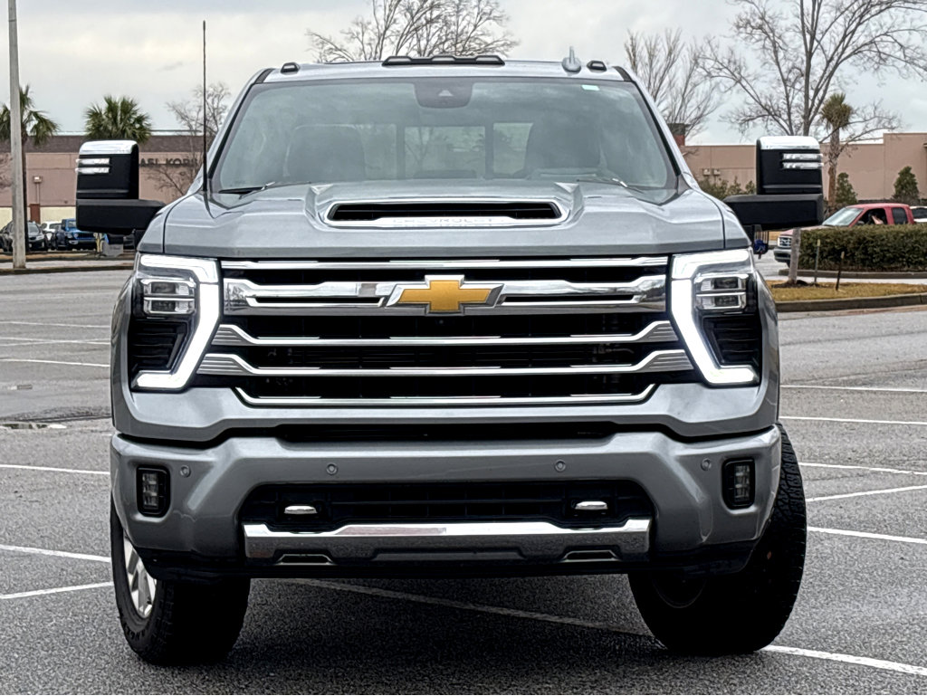 Used 2024 Chevrolet Silverado 2500 High Country w/ High Country Premium Package image 2