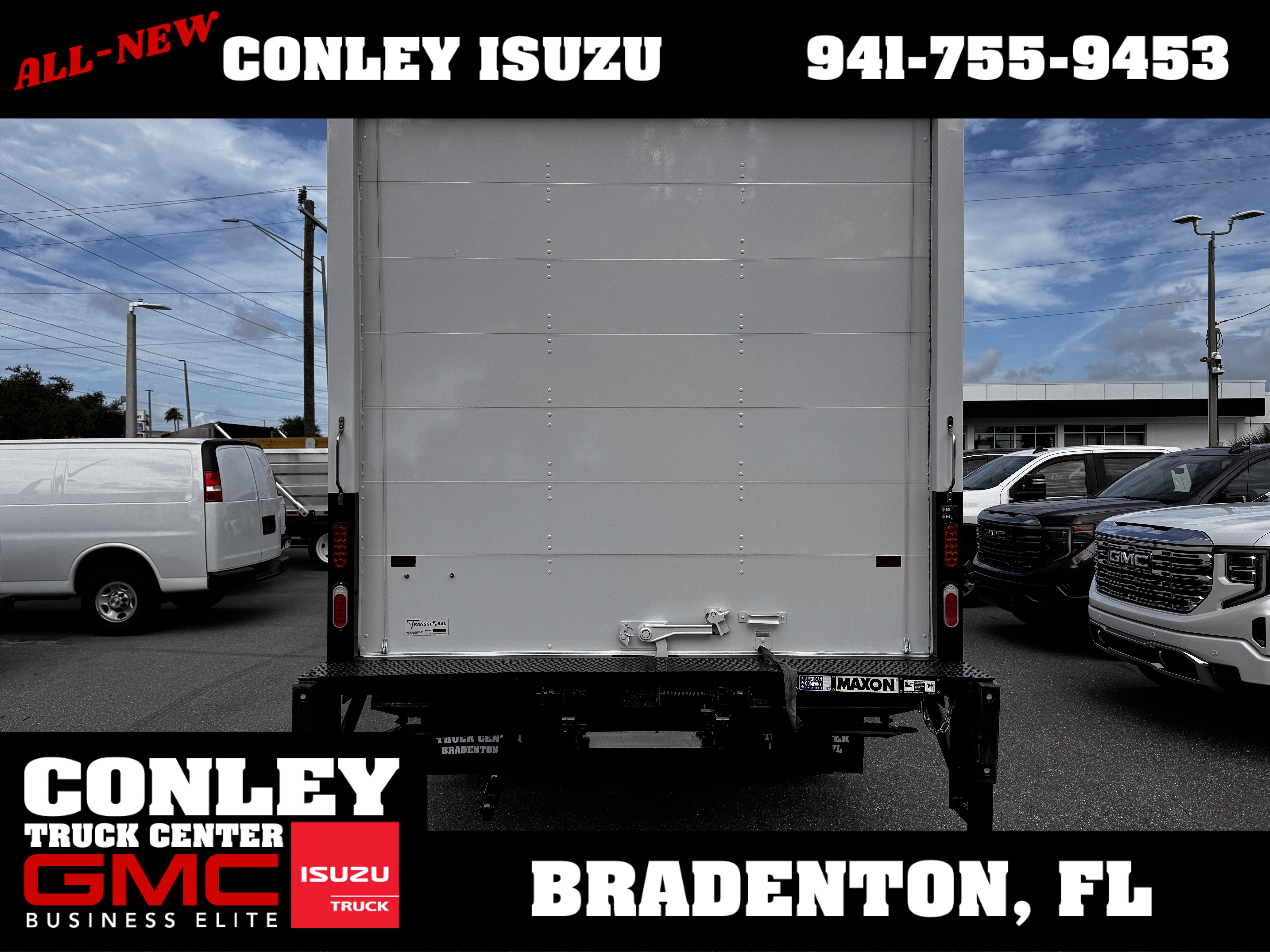 Used 2024 Isuzu NPR RWD image 13