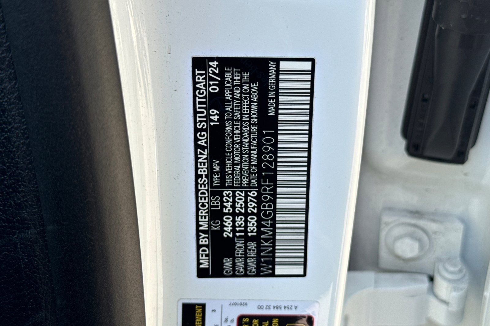 Certified 2024 Mercedes-Benz GLC 300 image 35