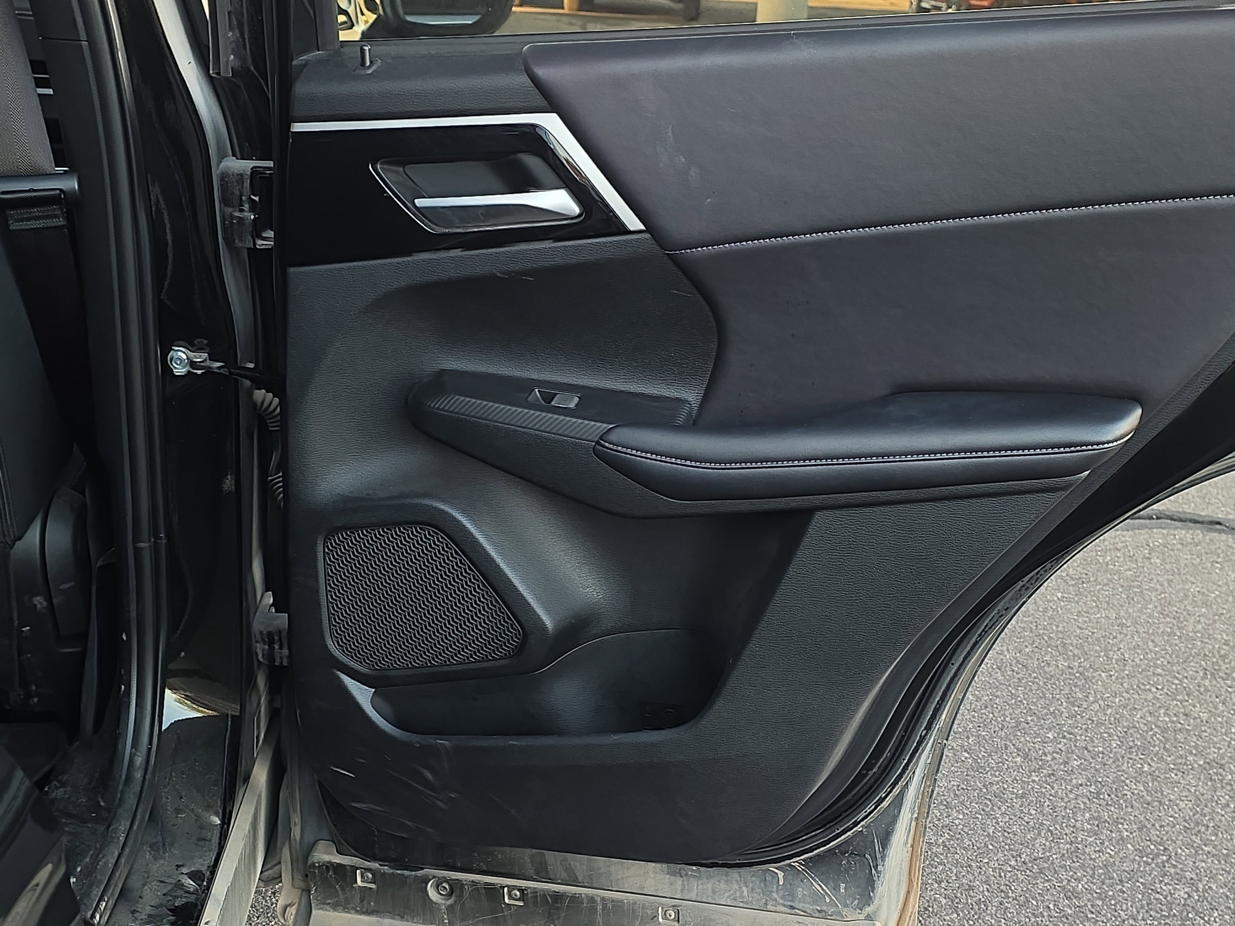 Used 2024 Mitsubishi Outlander SE image 21