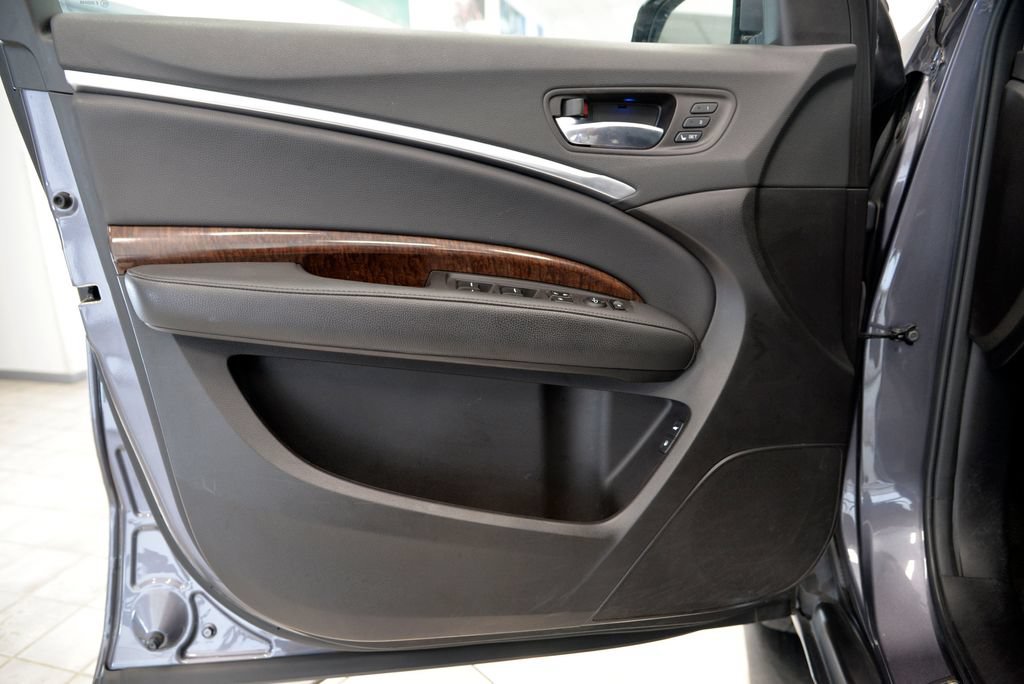 Used 2018 Acura MDX SH-AWD image 14