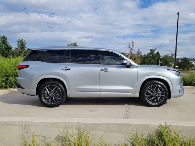 Used 2025 Lexus TX 350 AWD w/ Technology Package image 2