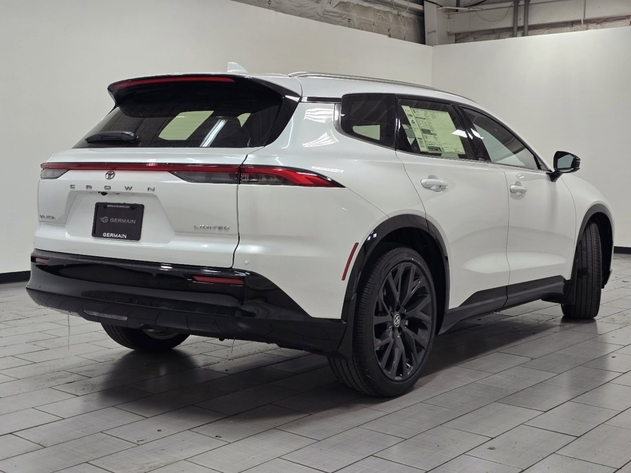 New 2025 Toyota Crown Signia image 18