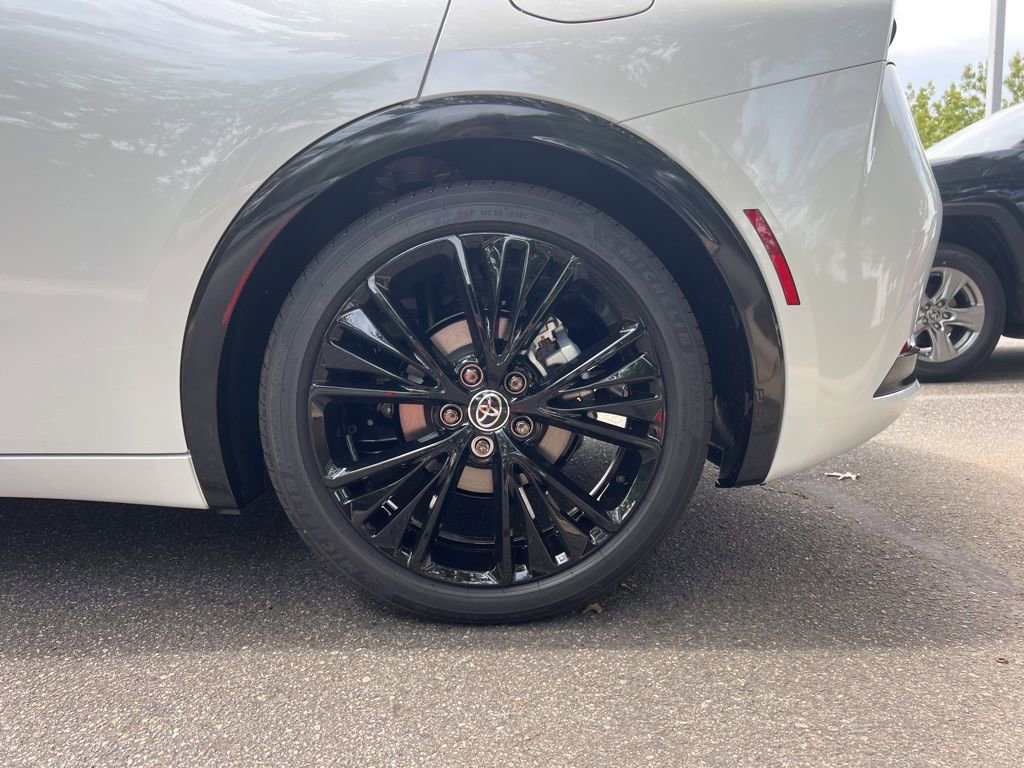 New 2026 Toyota Prius Plug-In Hybrid image 7