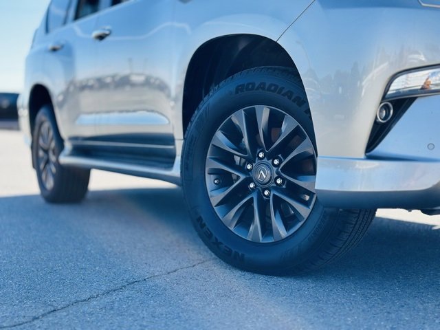 Used 2023 Lexus GX 460 Premium image 12
