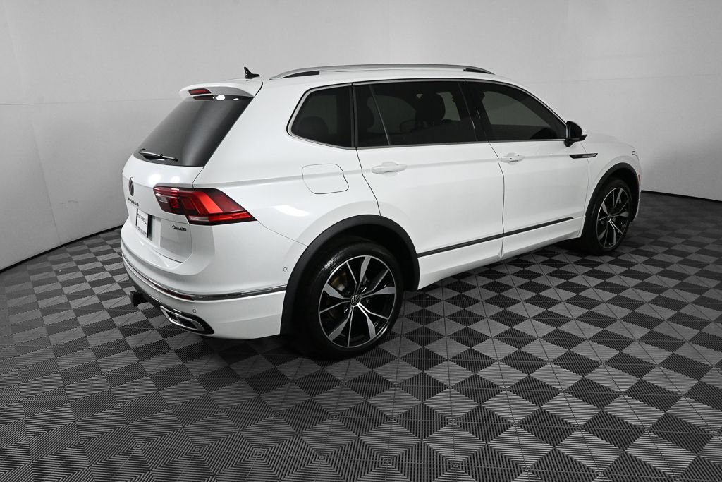 Used 2024 Volkswagen Tiguan SEL R-Line AWD/4WD image 25