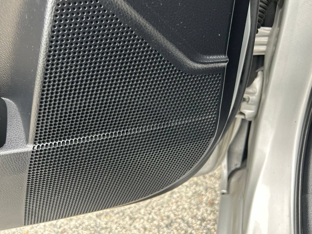 Used 2018 Toyota Corolla L FWD image 30