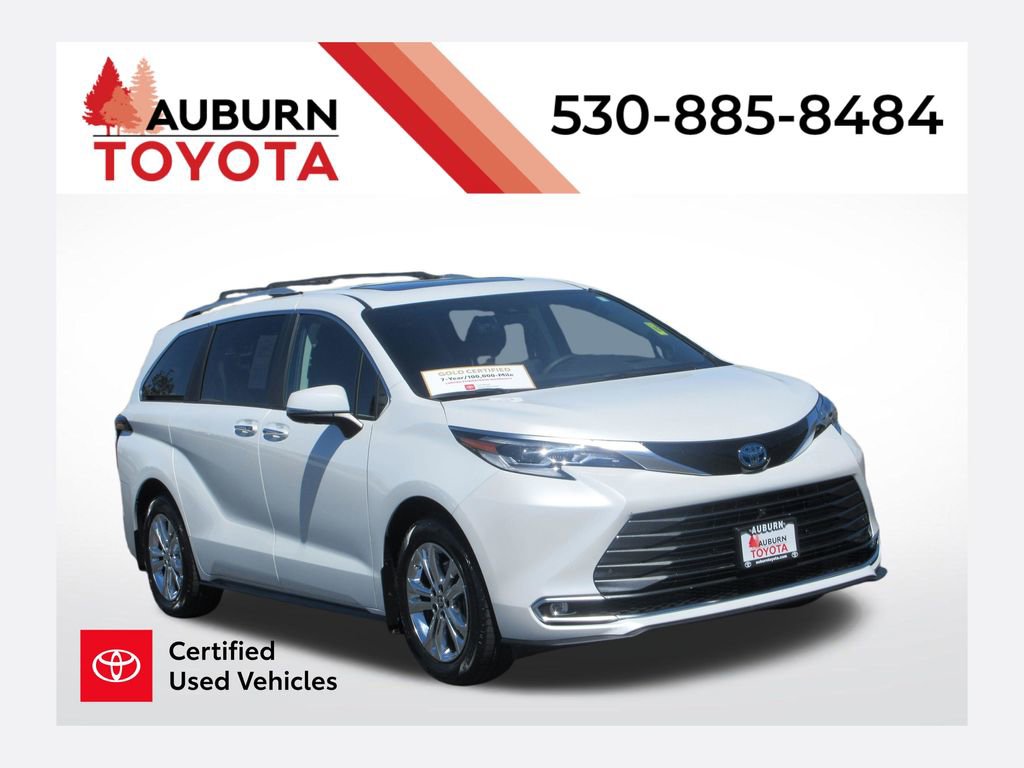 Certified 2023 Toyota Sienna Platinum image 1