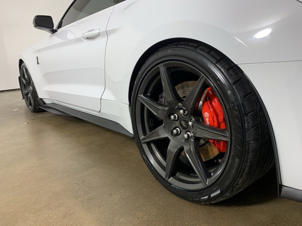 Used 2020 Ford Mustang Shelby GT500 w/ Carbon Fiber Track Pack image 17