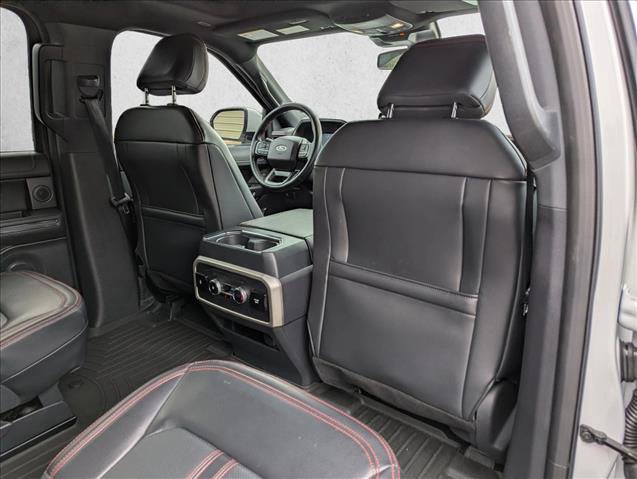 Used 2024 Ford Expedition Limited image 28