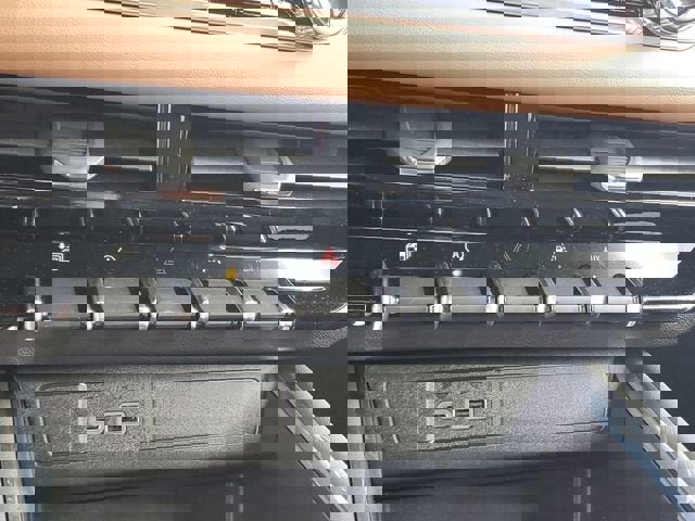 New 2026 GMC Canyon AT4 w/ AT4 Premium Package image 24