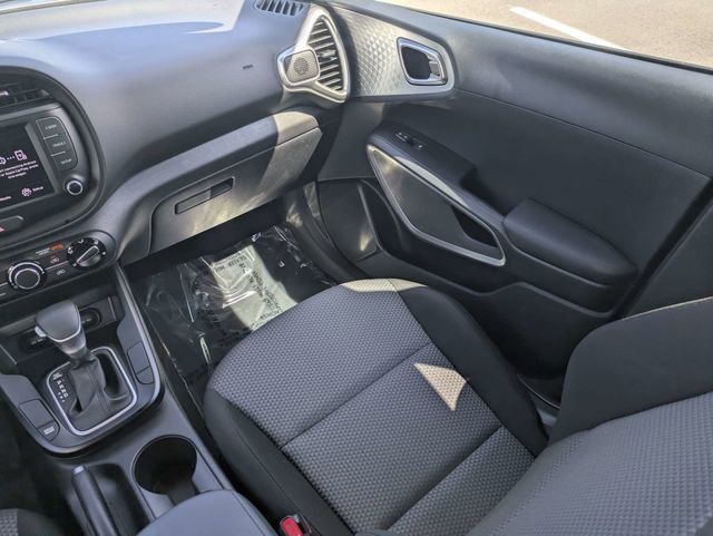 Used 2024 Kia Soul LX image 15