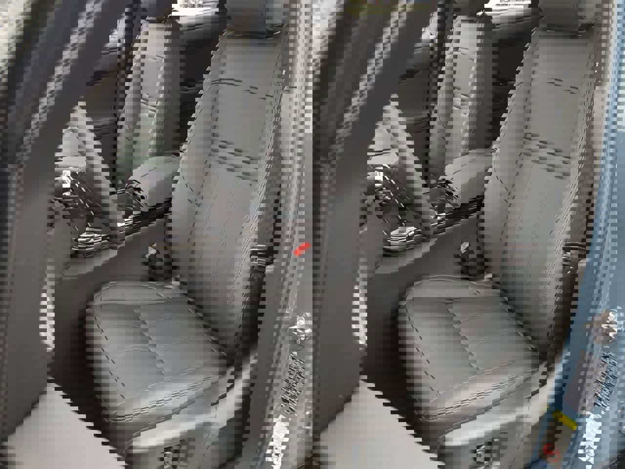 New 2026 Land Rover Range Rover Evoque Dynamic SE image 15