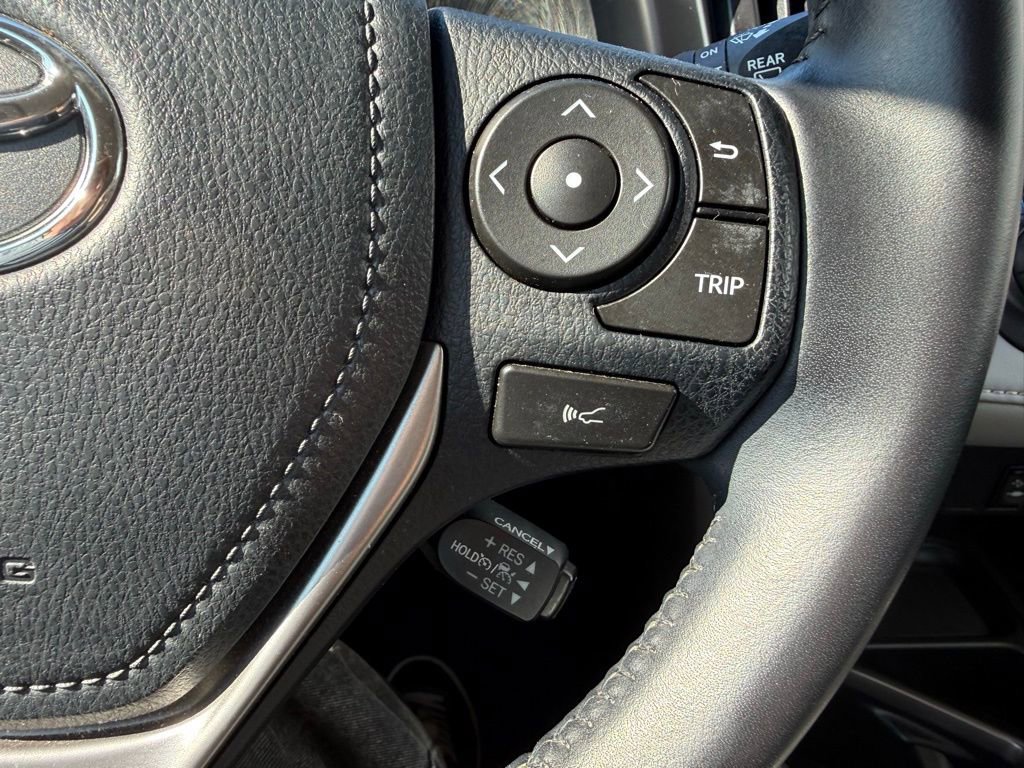 Used 2017 Toyota RAV4 Limited w/ Protection Package image 21