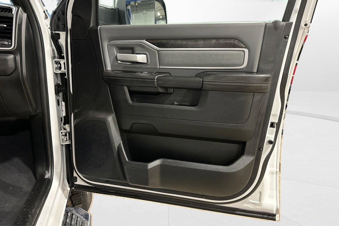 Used 2021 RAM 2500 Big Horn image 38